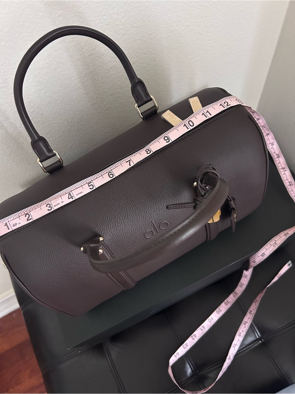 ALO Yoga Daily Voyage Bag - Picture 11 of 17
